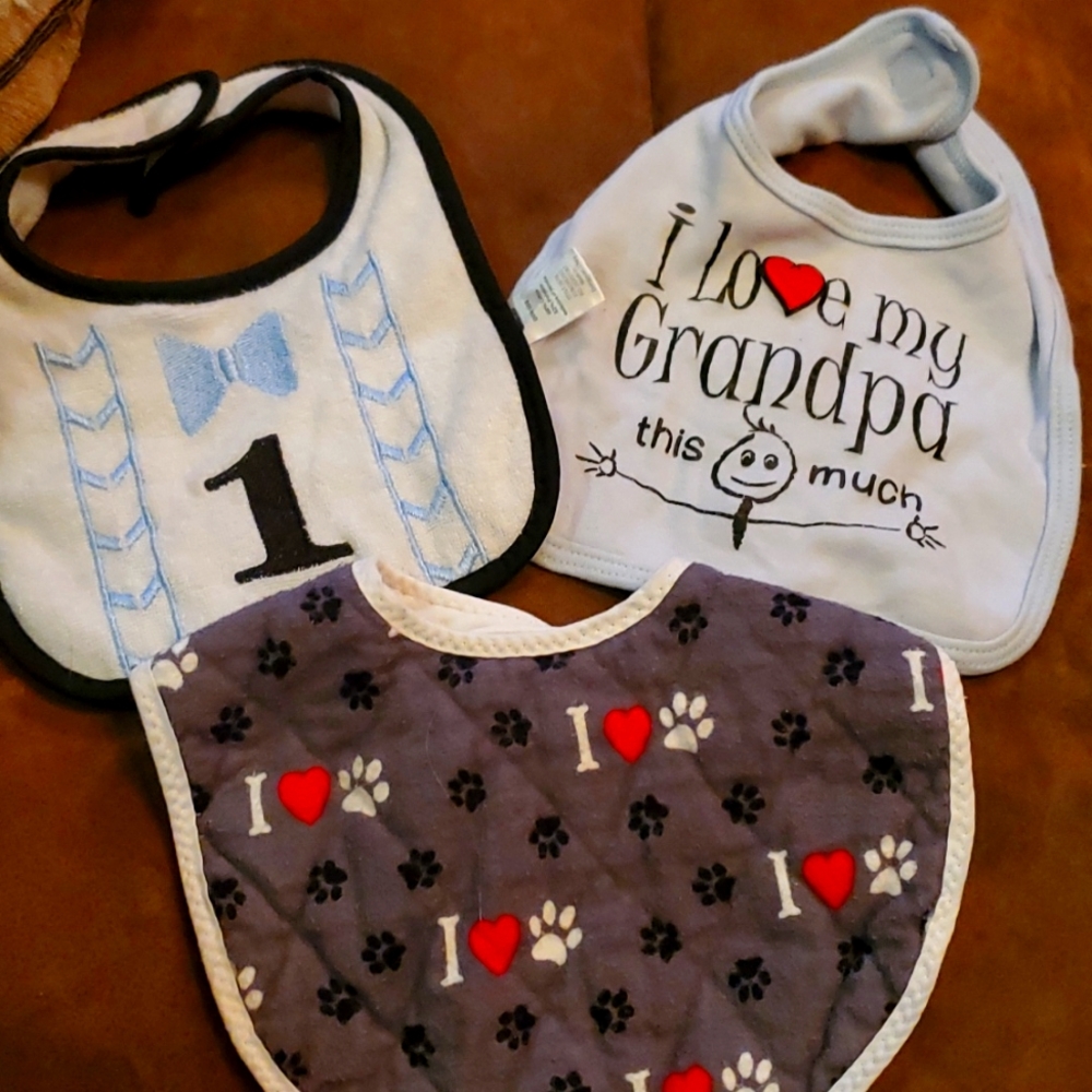 Set of 3 bibs